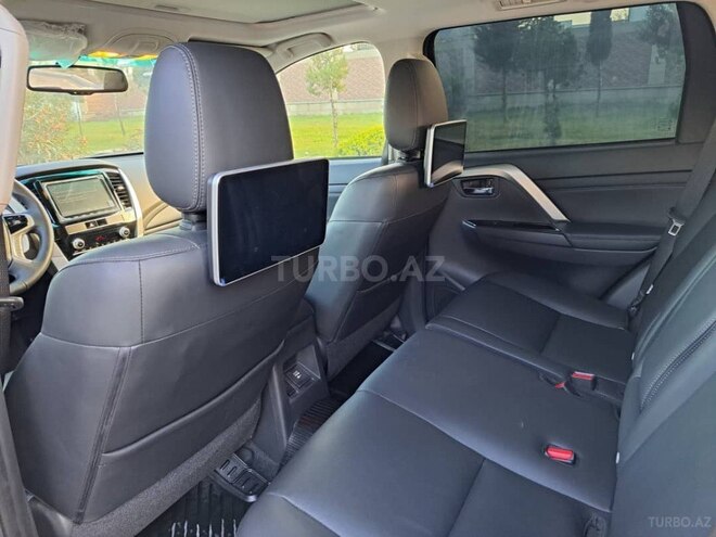 Mitsubishi Pajero 2023, 560 km - 3.0 л - Bakı