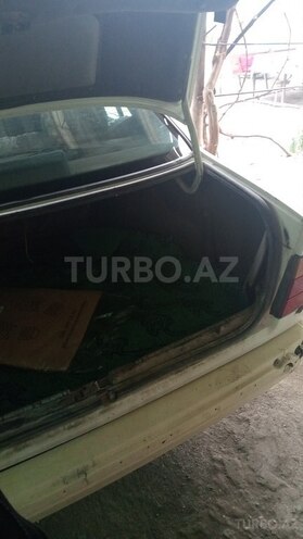 BMW 525 1989, 503,800 km - 2.5 l - Quba