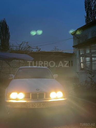 BMW 525 1989, 503,800 km - 2.5 l - Quba