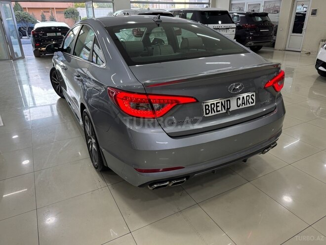Hyundai Sonata-14