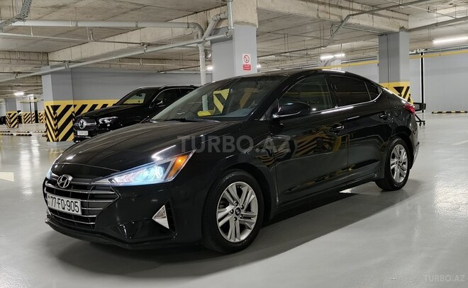 Hyundai Elantra-4