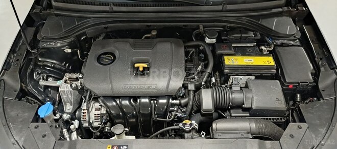 Hyundai Elantra-15