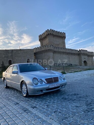 Mercedes E 200 d 2001, 320,000 km - 2.2 л - Bakı