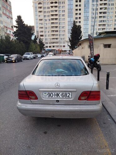 Mercedes E 230 1996, 410,000 km - 2.3 l - Bakı