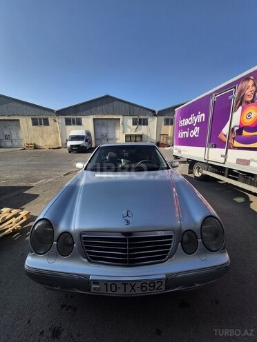 Mercedes E 240 2000, 274,000 km - 2.6 l - Bakı