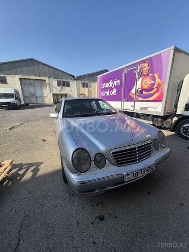 Mercedes E 240 2000, 274,000 km - 2.6 l - Bakı