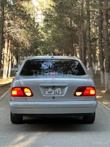 Mercedes E 230 1996, 400,000 km - 2.3 l - Sumqayıt