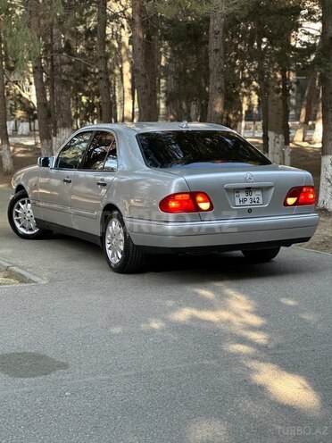 Mercedes E 230 1996, 400,000 km - 2.3 l - Sumqayıt