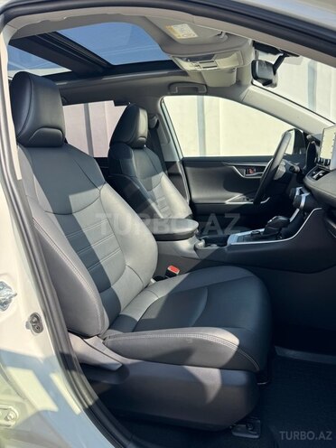 Toyota RAV4 2021, 34,000 km - 2.0 л - Bakı