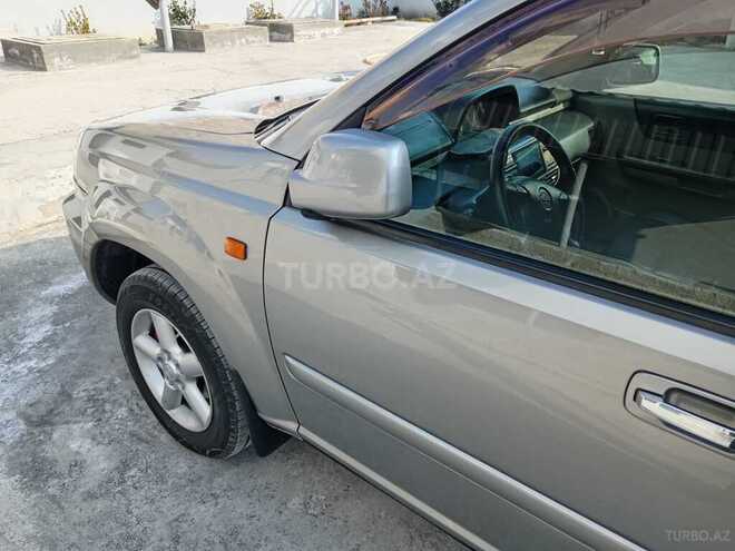 Nissan X-Trail 2002, 227,645 km - 2.0 l - Sabirabad
