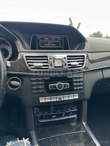 Mercedes E 200 2013, 250,000 km - 2.0 l - Bakı