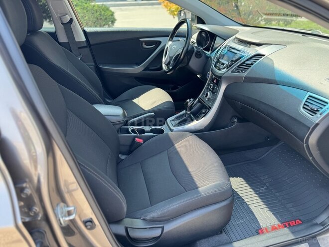 Hyundai Elantra 2015, 107,826 km - 1.8 l - Bakı