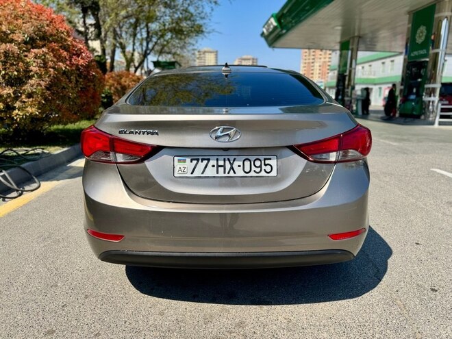 Hyundai Elantra 2015, 107,826 km - 1.8 l - Bakı