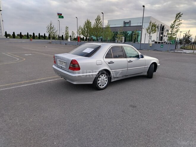 Mercedes C 220 1993, 260,000 km - 2.2 л - Kürdəmir
