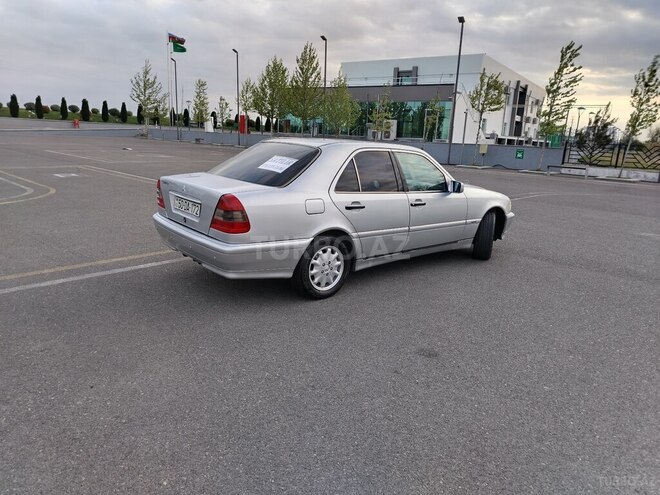 Mercedes C 220 1993, 260,000 km - 2.2 л - Kürdəmir