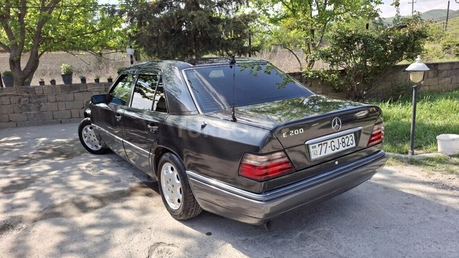 Mercedes E 200 1994, 495,000 km - 2.0 л - Ağsu