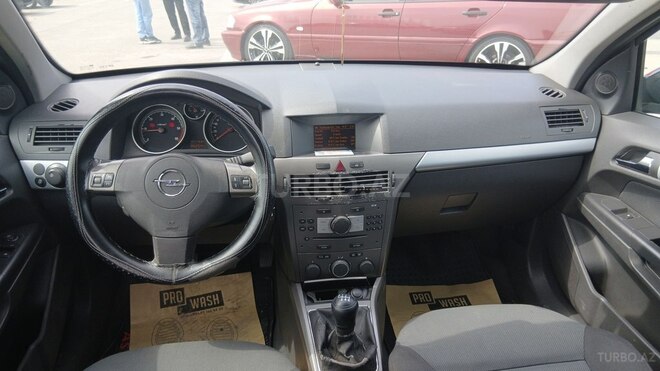 Opel Astra 2006, 352,000 km - 1.3 l - Bakı