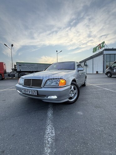 Mercedes C 200 1997, 352,000 km - 2.0 л - Bakı