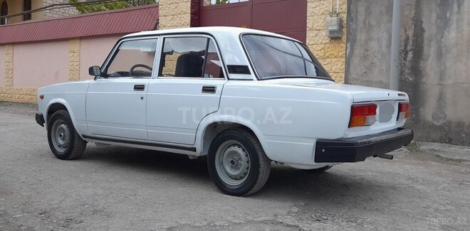 LADA (VAZ) 2107 2006, 85,000 km - 1.6 л - Gəncə