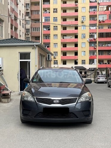 Kia Ceed 2010, 118,000 km - 1.6 л - Bakı