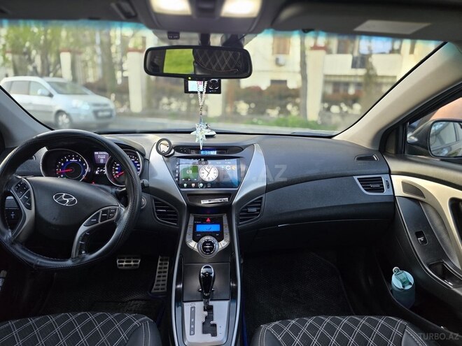 Hyundai Elantra 2013, 235,700 km - 1.8 l - Bakı