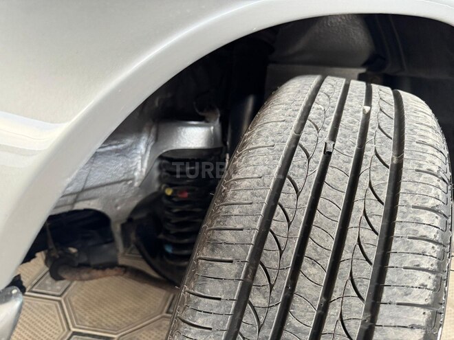 Mercedes E 220 1995, 260,000 km - 2.2 l - Sumqayıt