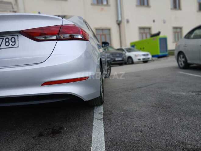 Hyundai Elantra 2016, 233,000 km - 2.0 l - Bakı
