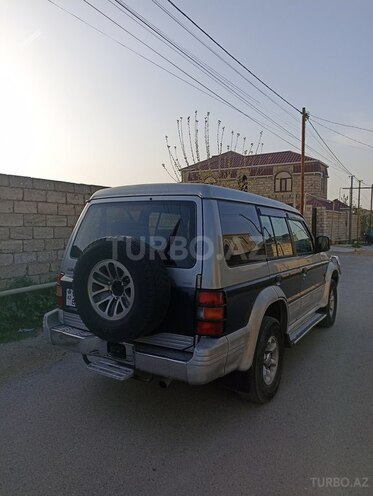 Mitsubishi Pajero 1996, 387,000 km - 2.8 l - Bakı