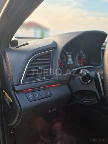 Hyundai Elantra 2018, 133,576 km - 1.6 l - Bakı