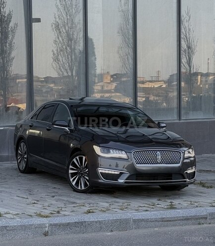 Lincoln MKZ-3
