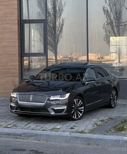 Lincoln MKZ-2