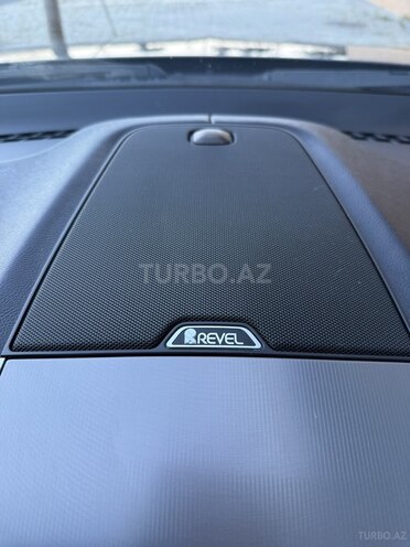 Lincoln MKZ-13