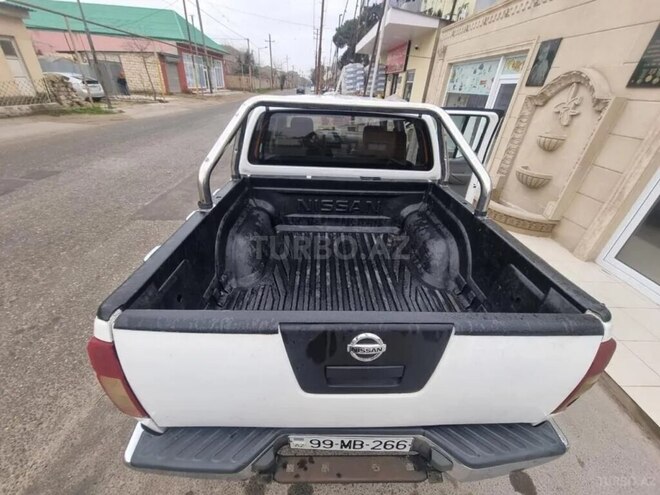 Nissan Navara 2008, 320,000 km - 2.5 л - Bakı