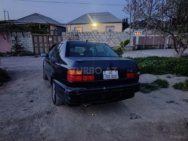 Volkswagen Vento 1997, 189,000 km - 2.0 l - Bakı