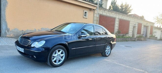 Mercedes C 240 2003, 231,234 km - 2.6 l - Bakı