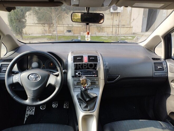 Toyota Auris 2008, 279,000 km - 1.4 l - Bakı