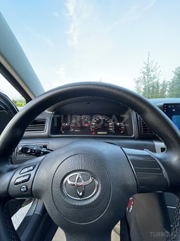 Toyota Corolla 2005, 274,325 km - 1.4 l - Salyan