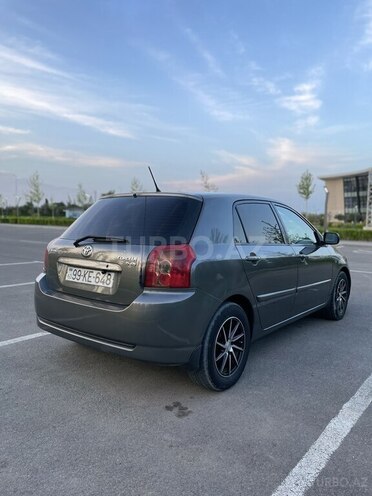 Toyota Corolla 2005, 274,325 km - 1.4 l - Salyan