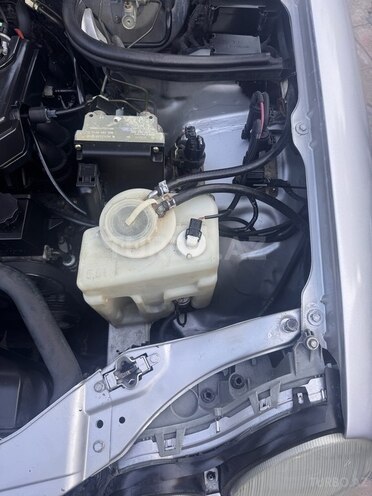 Mercedes E 230 1996, 325,452 km - 2.3 л - Bakı