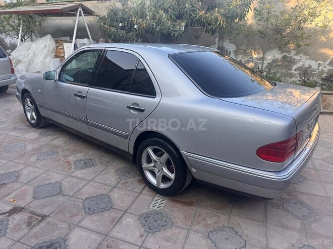 Mercedes E 230 1996, 325,452 km - 2.3 л - Bakı