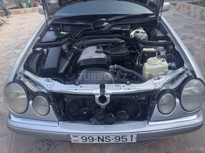 Mercedes E 230 1996, 325,452 km - 2.3 л - Bakı
