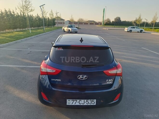 Hyundai i30 2011, 270,881 km - 1.6 l - Salyan