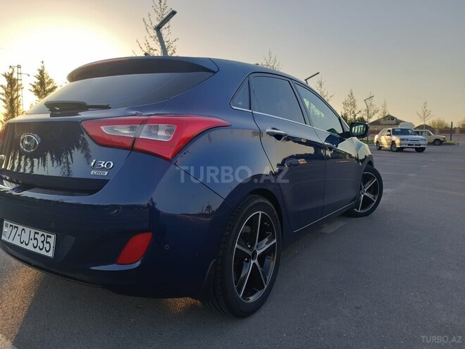 Hyundai i30 2011, 270,881 km - 1.6 l - Salyan