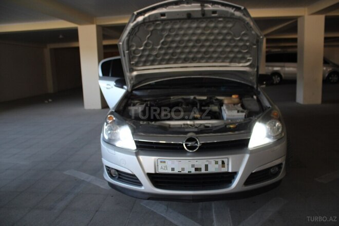 Opel Astra 2006, 238,000 km - 1.4 l - Bakı