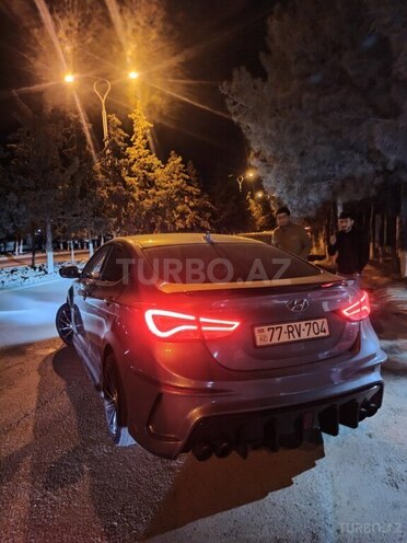 Hyundai Avante 2015, 200,500 km - 1.6 l - Bakı