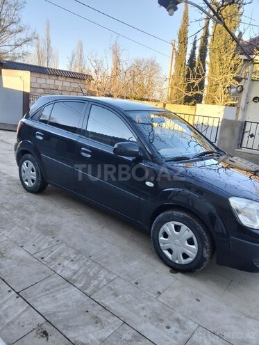Kia Rio 2009, 230,000 km - 1.4 l - Qusar