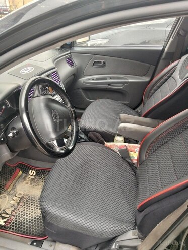 Kia Rio 2009, 230,000 km - 1.4 l - Qusar