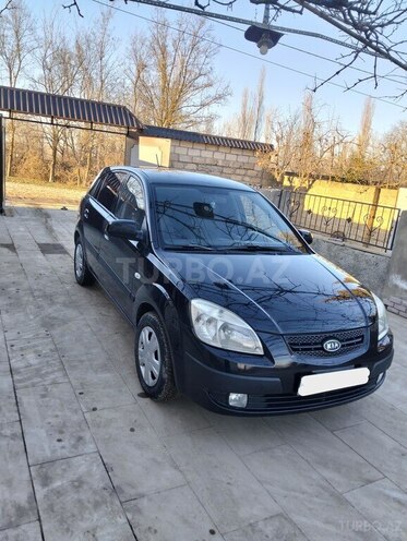 Kia Rio 2009, 230,000 km - 1.4 l - Qusar