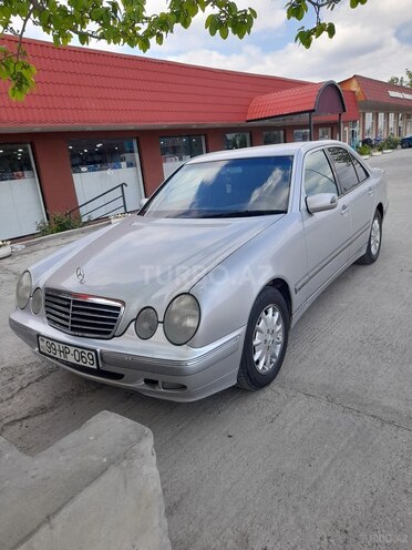 Mercedes E 270 2001, 530,000 km - 2.7 l - Ağcabədi