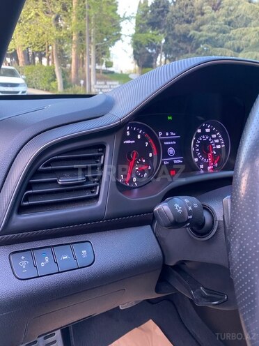 Hyundai Elantra 2019, 75,000 km - 1.6 l - Bakı